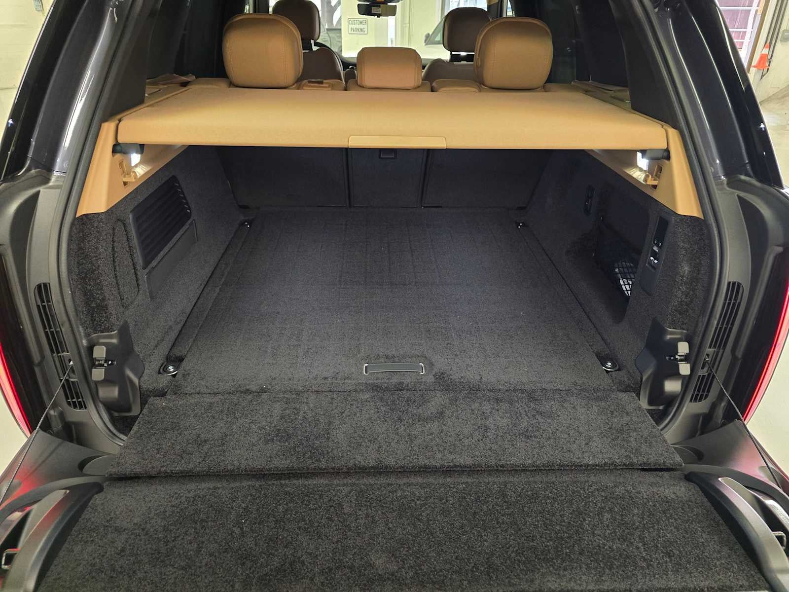2026 Land Rover Range Rover SE