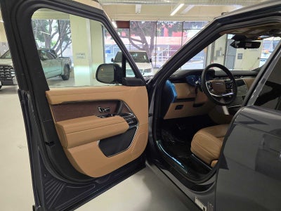 2026 Land Rover Range Rover SE