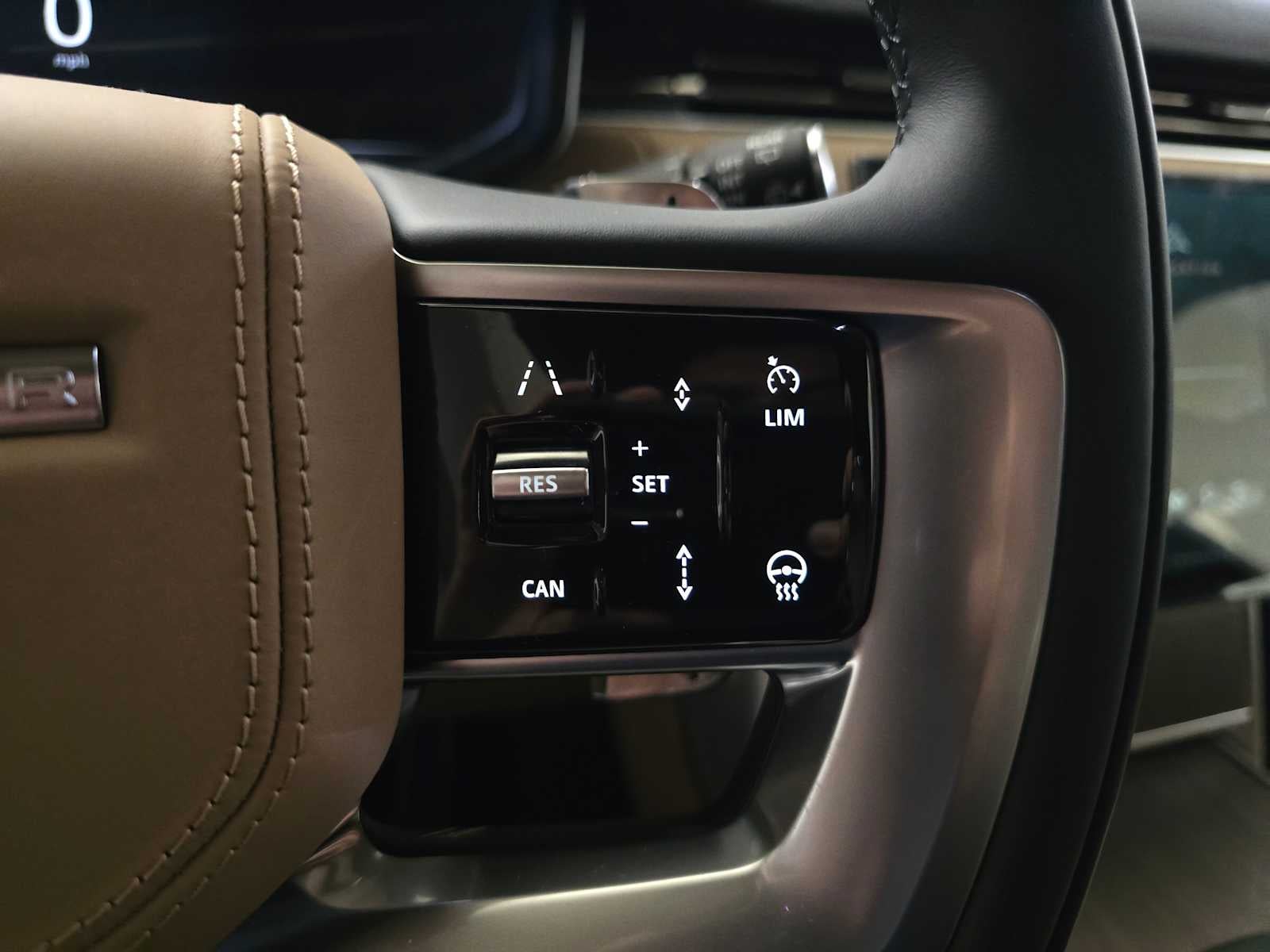 2026 Land Rover Range Rover SE