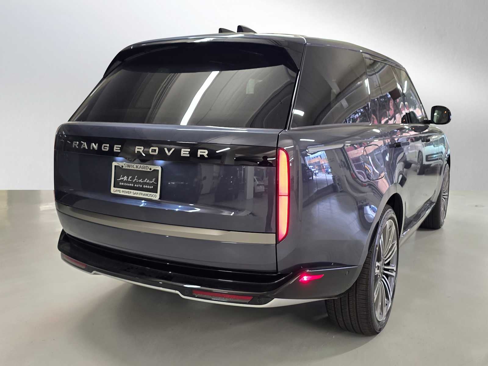 2026 Land Rover Range Rover SE