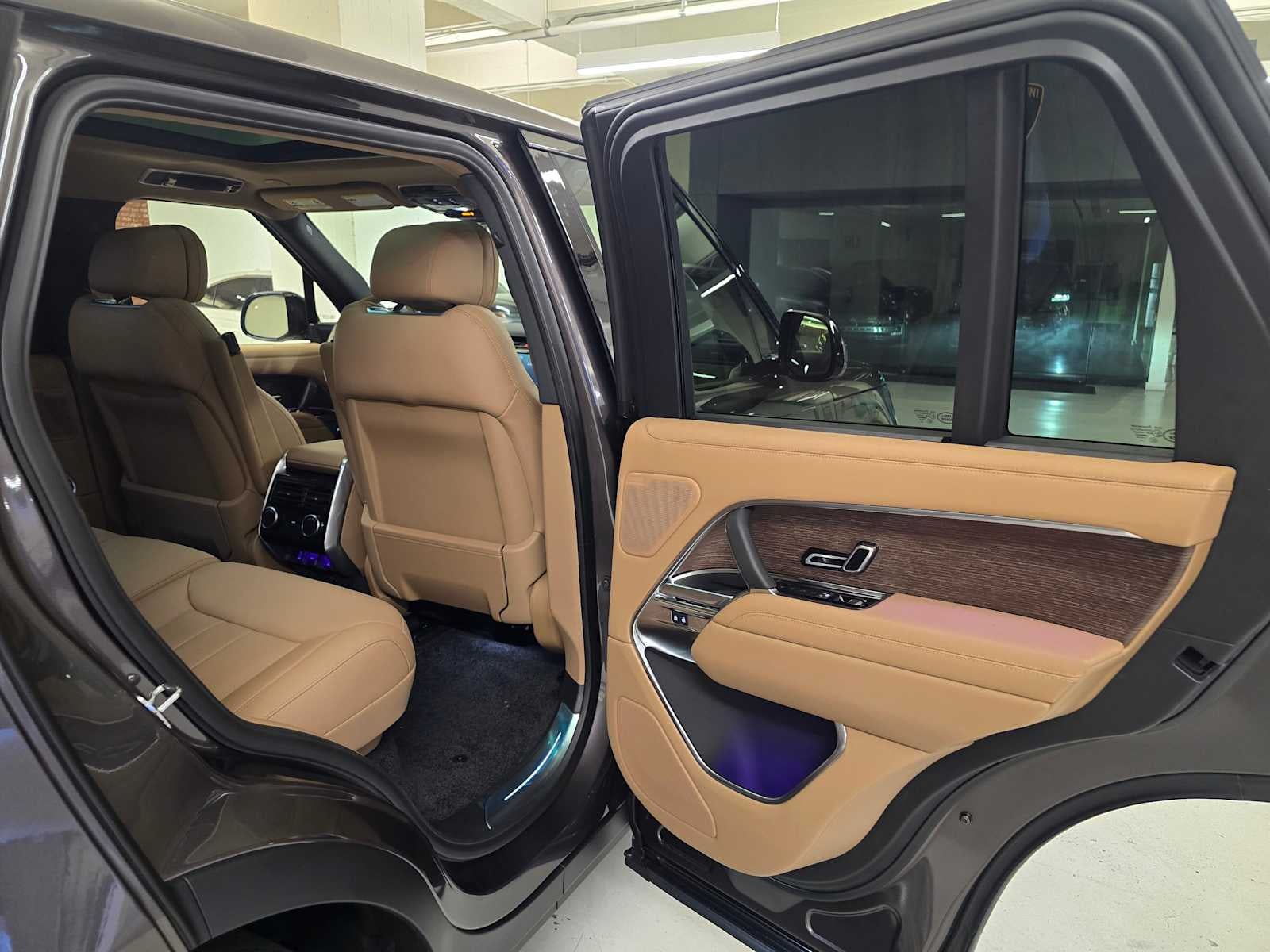 2026 Land Rover Range Rover SE