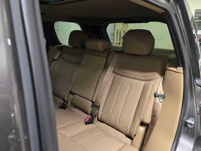 2026 Land Rover Range Rover SE