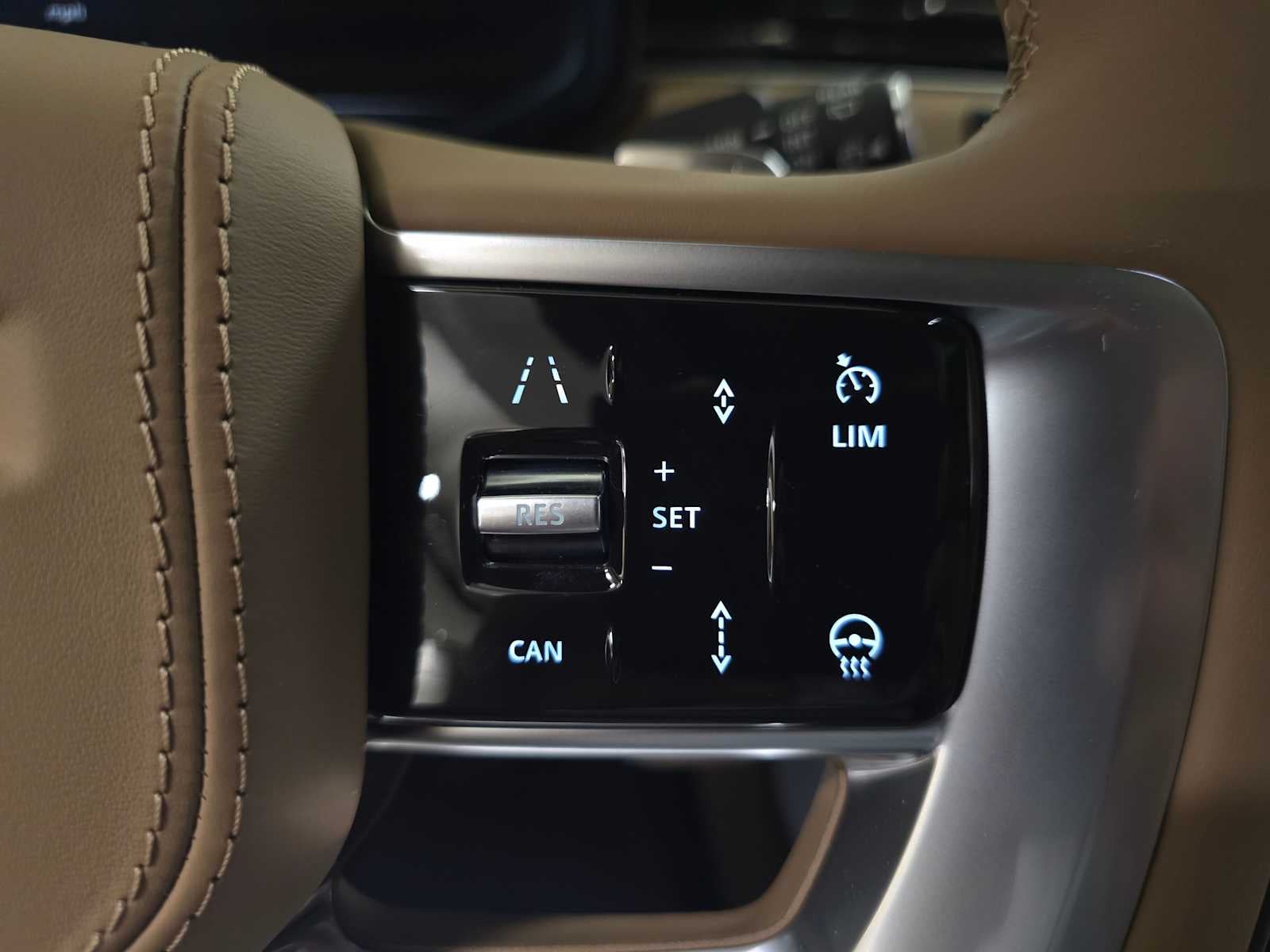 2026 Land Rover Range Rover SE
