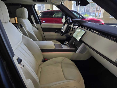 2026 Land Rover Range Rover SE