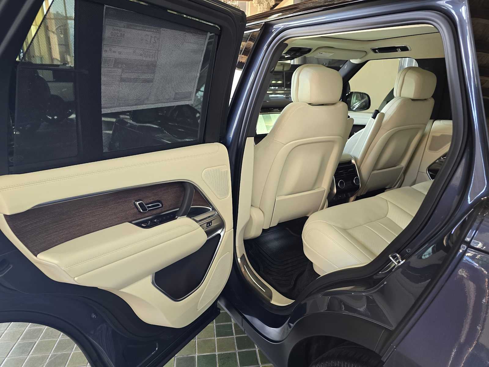 2026 Land Rover Range Rover SE