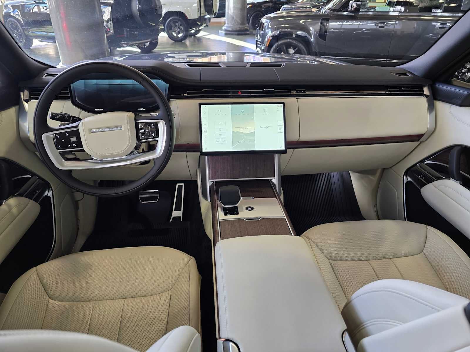 2026 Land Rover Range Rover SE