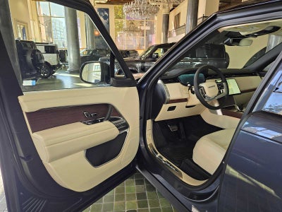 2026 Land Rover Range Rover SE