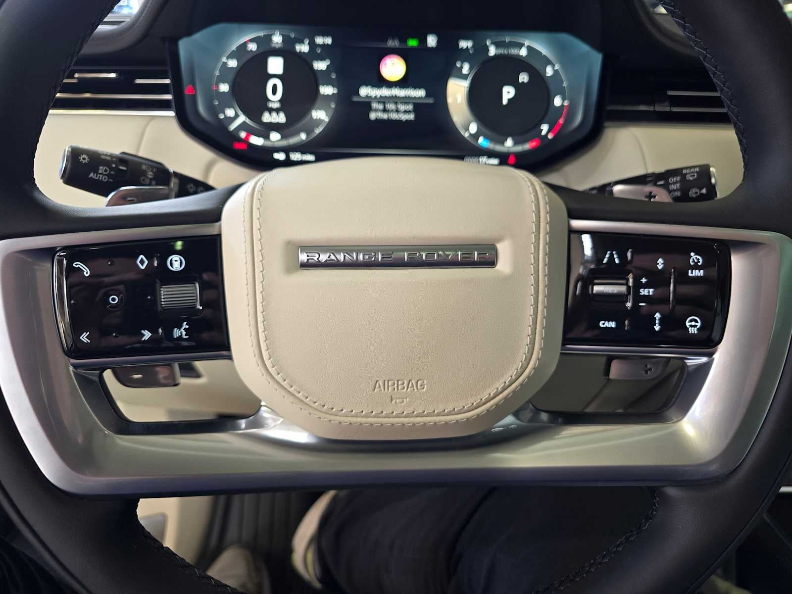 2026 Land Rover Range Rover SE