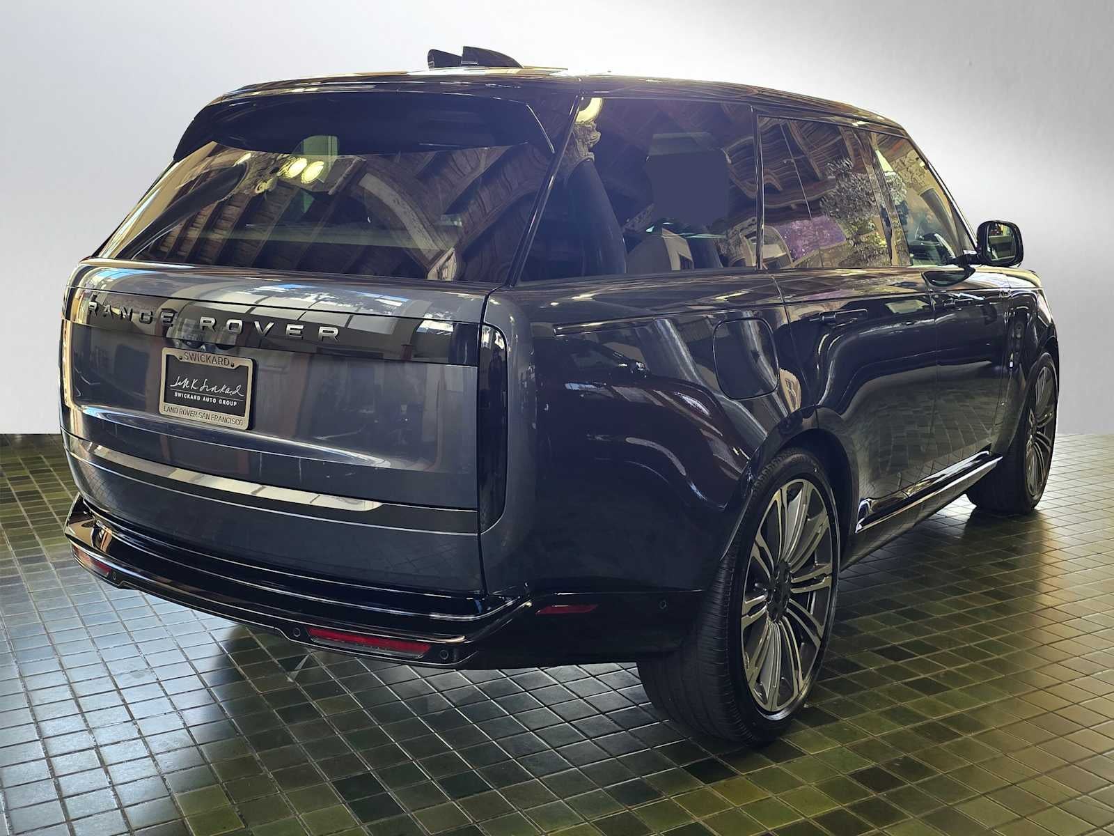 2026 Land Rover Range Rover SE