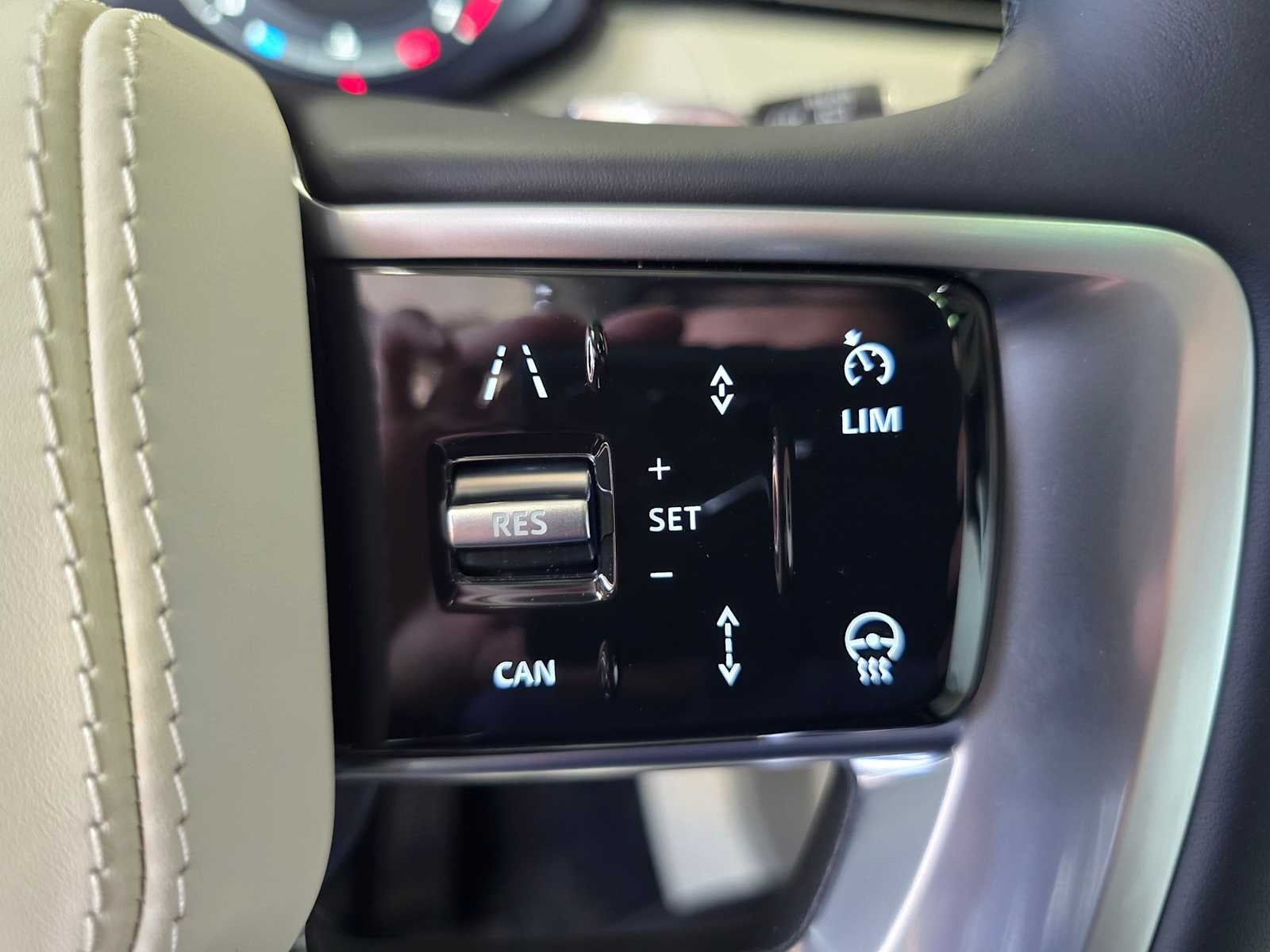 2026 Land Rover Range Rover SE