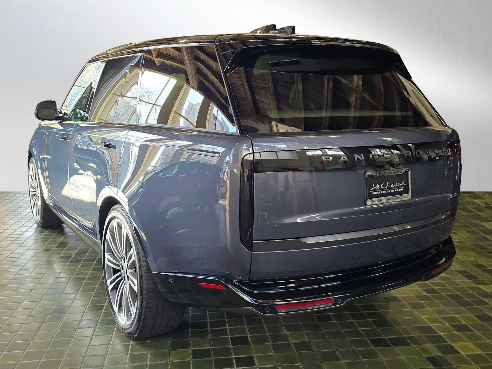 2026 Land Rover Range Rover SE