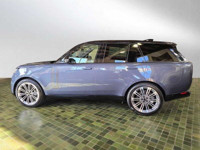 2026 Land Rover Range Rover SE