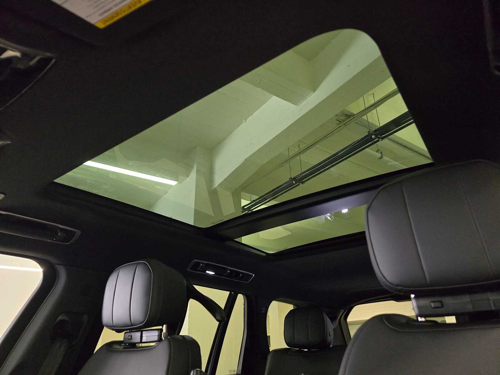 2026 Land Rover Range Rover SE