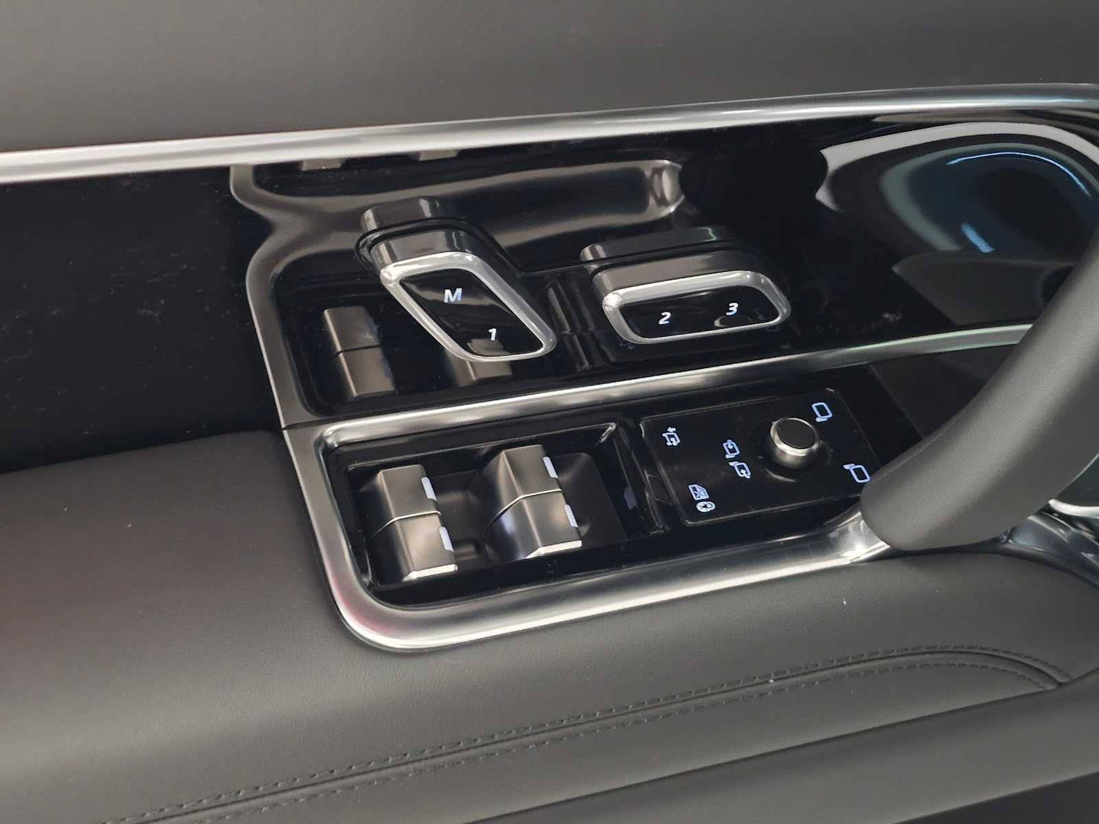 2026 Land Rover Range Rover SE