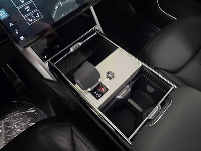 2026 Land Rover Range Rover SE
