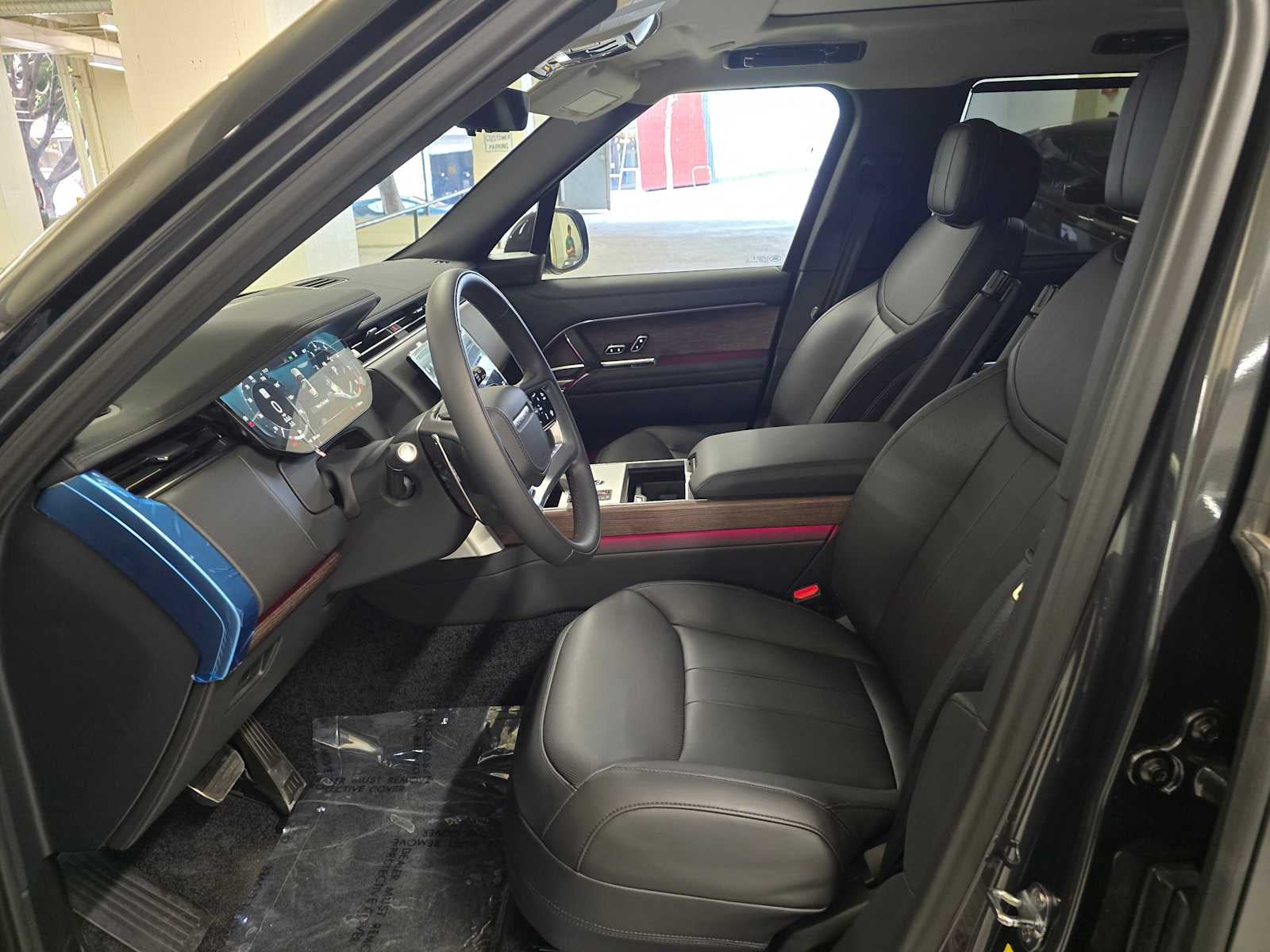 2025 Land Rover Range Rover SE