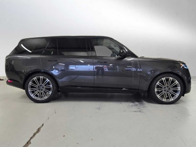 2025 Land Rover Range Rover SE