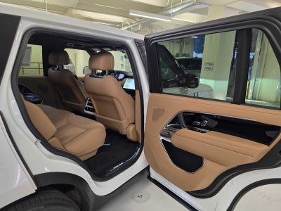 2025 Land Rover Range Rover SE