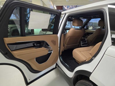 2025 Land Rover Range Rover SE