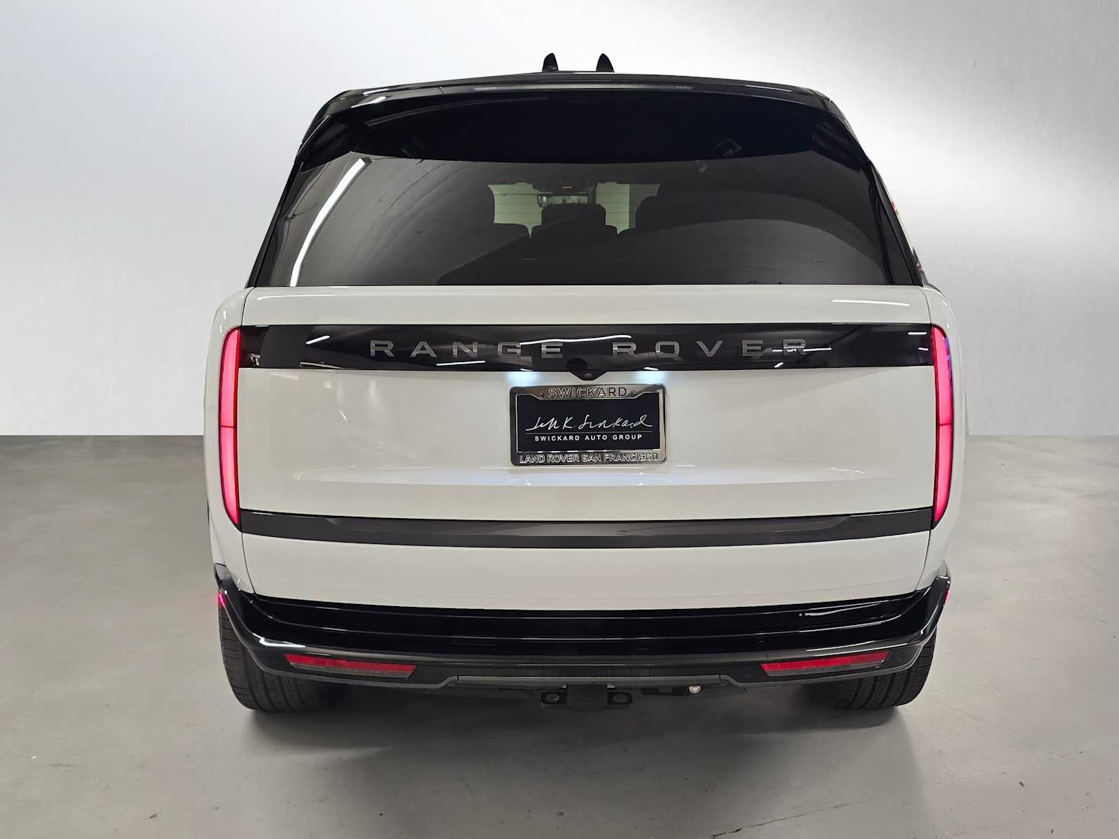 2025 Land Rover Range Rover SE