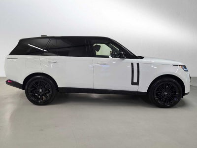 2025 Land Rover Range Rover SE