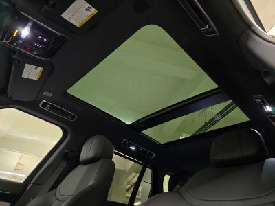 2026 Land Rover Range Rover SE