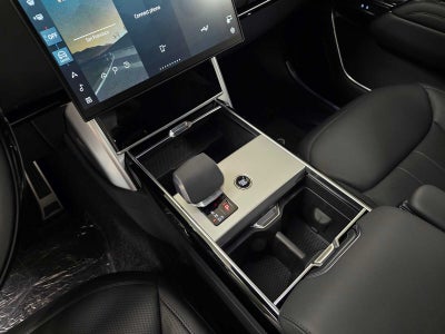 2026 Land Rover Range Rover SE