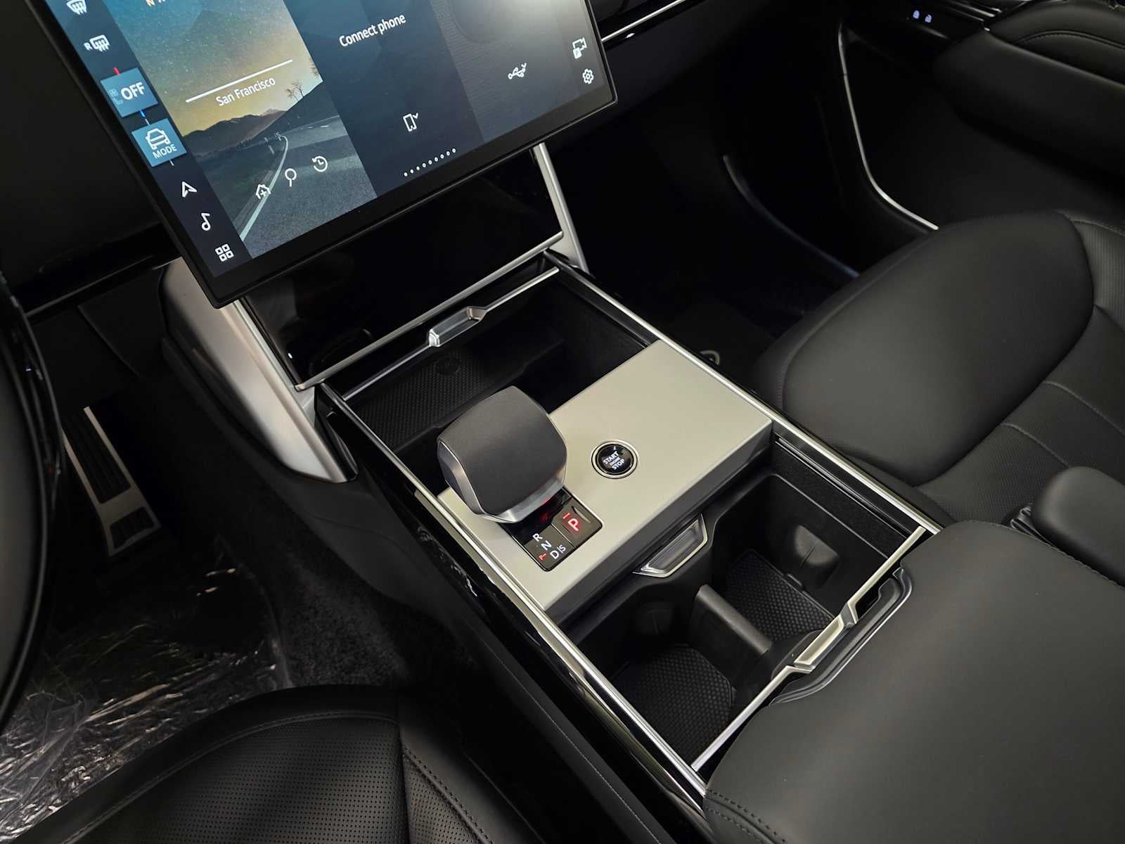 2026 Land Rover Range Rover SE