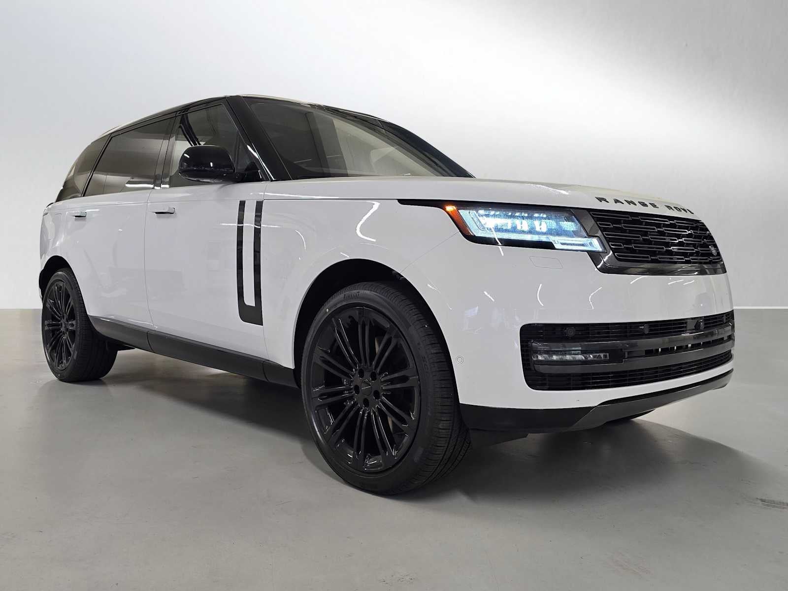 2026 Land Rover Range Rover SE