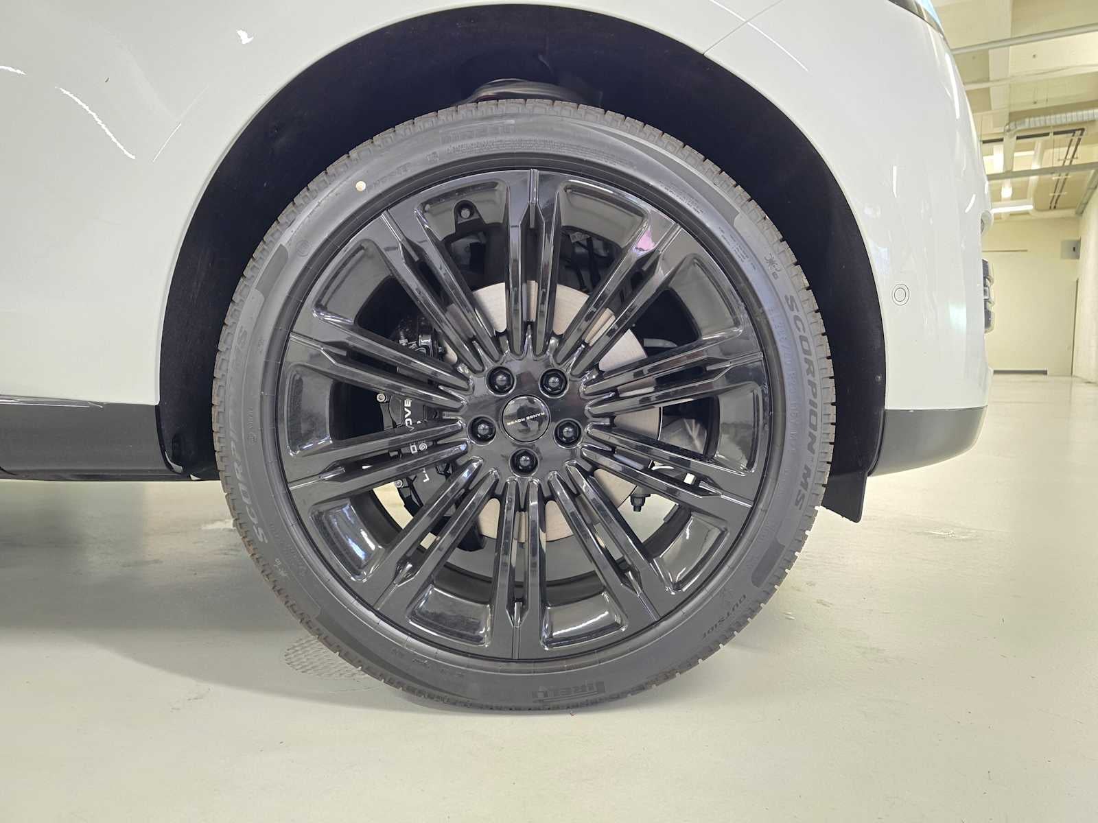 2026 Land Rover Range Rover SE