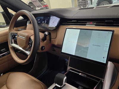 2026 Land Rover Range Rover SE