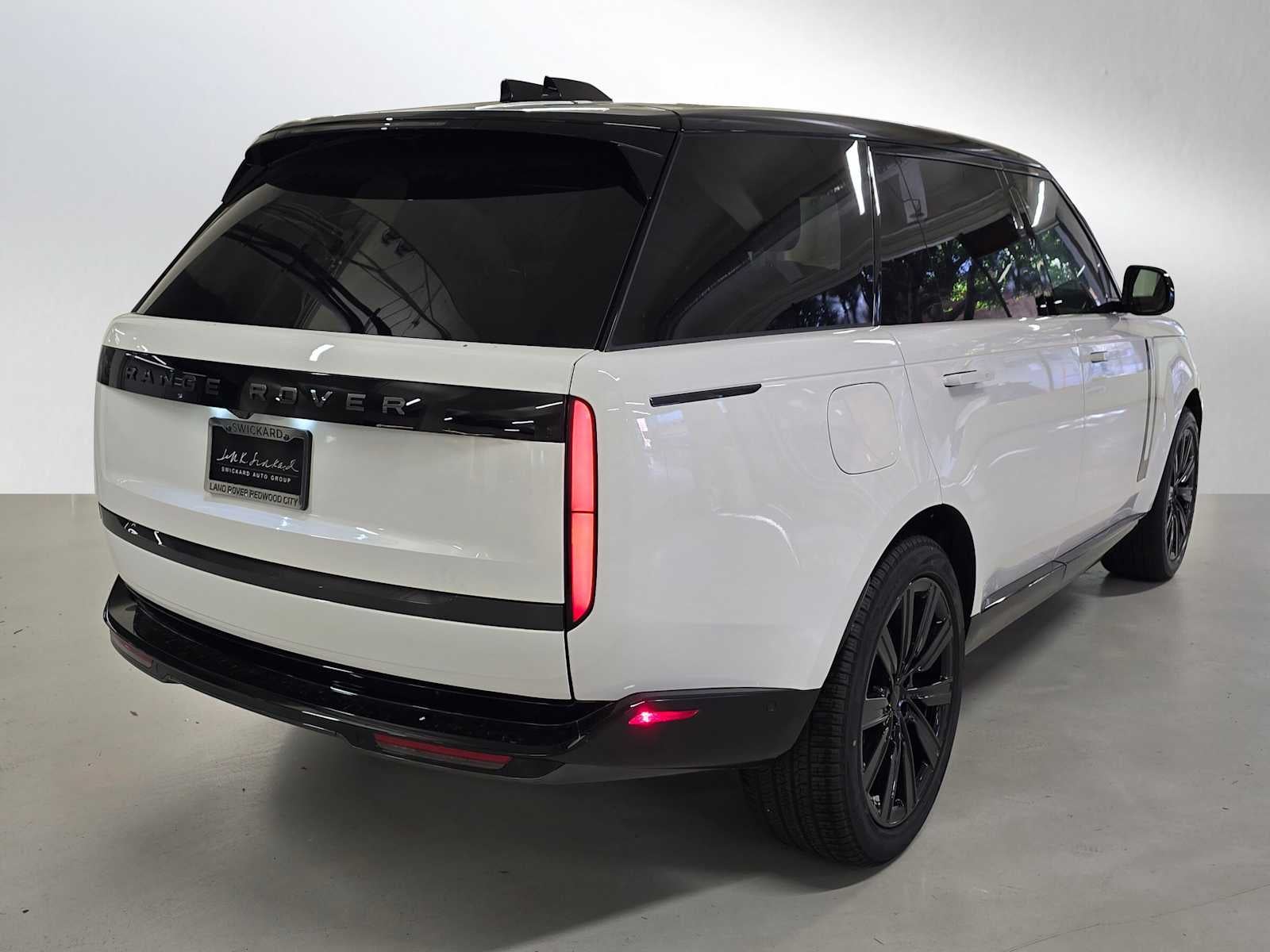 2026 Land Rover Range Rover SE