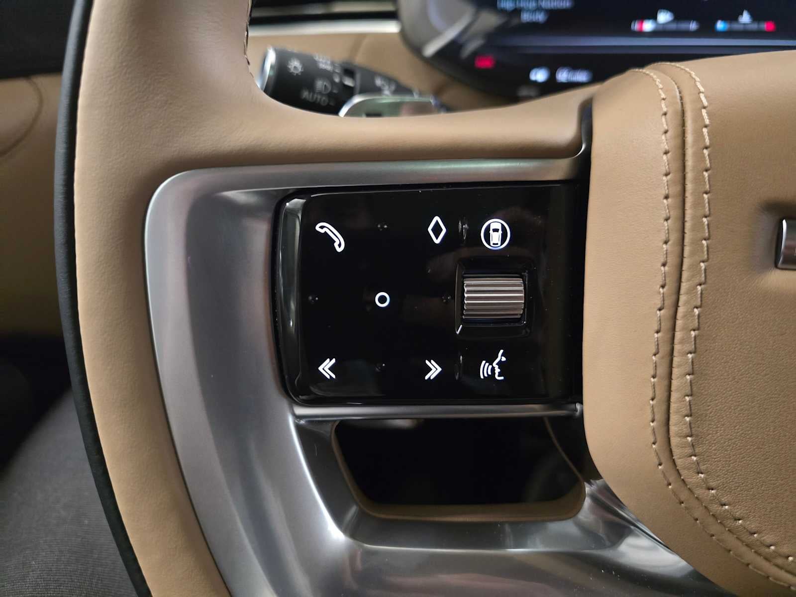 2026 Land Rover Range Rover SE