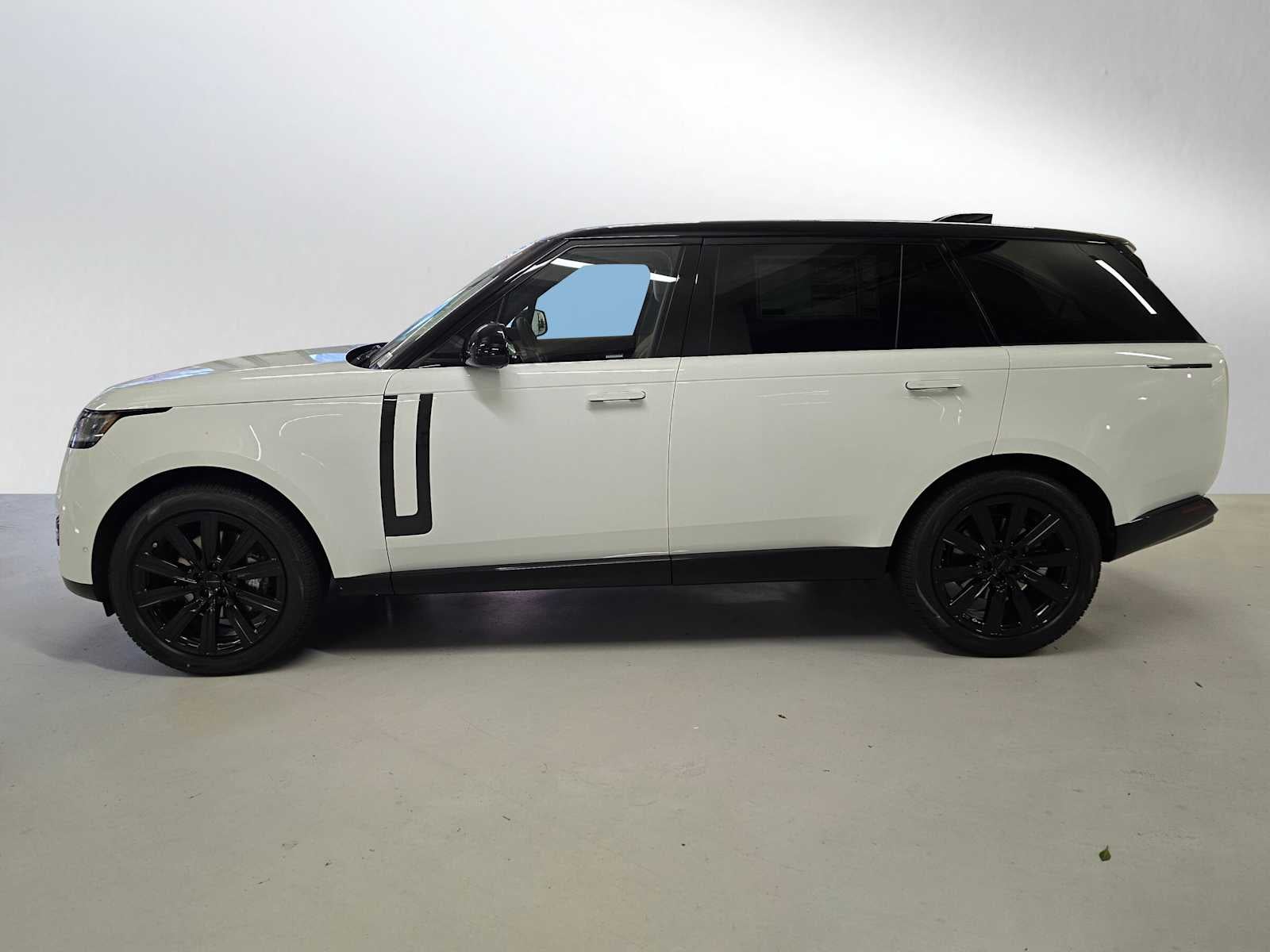 2026 Land Rover Range Rover SE
