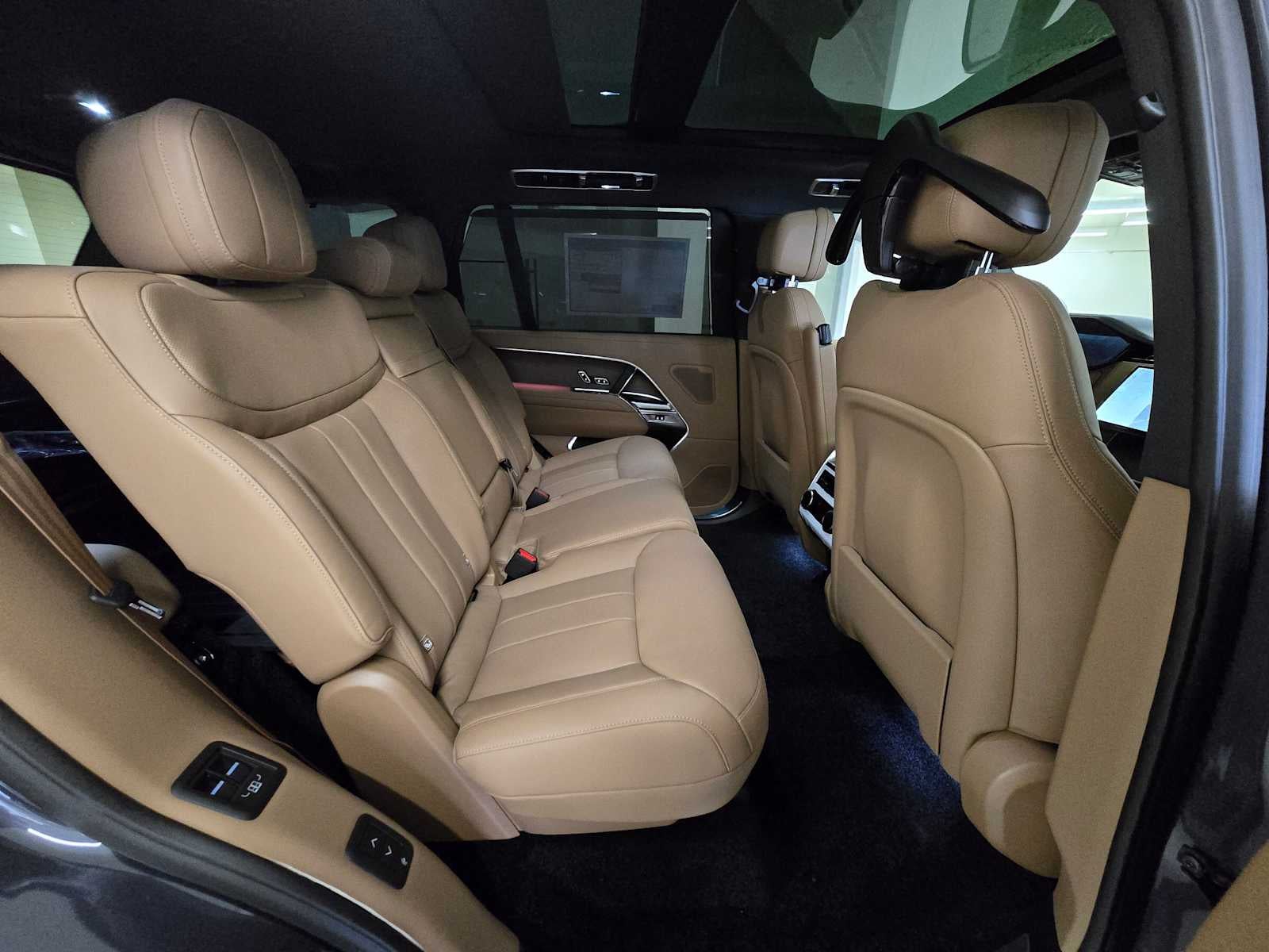 2026 Land Rover Range Rover SE