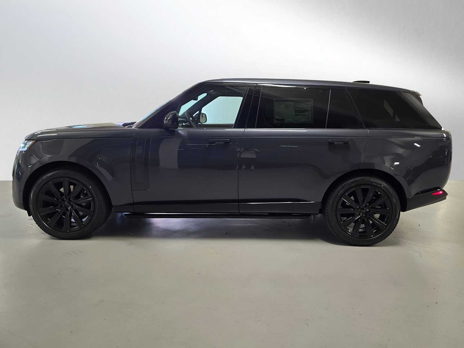 2026 Land Rover Range Rover SE