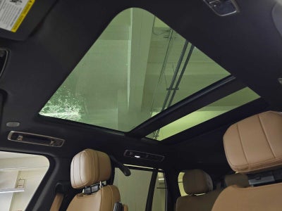 2026 Land Rover Range Rover SE