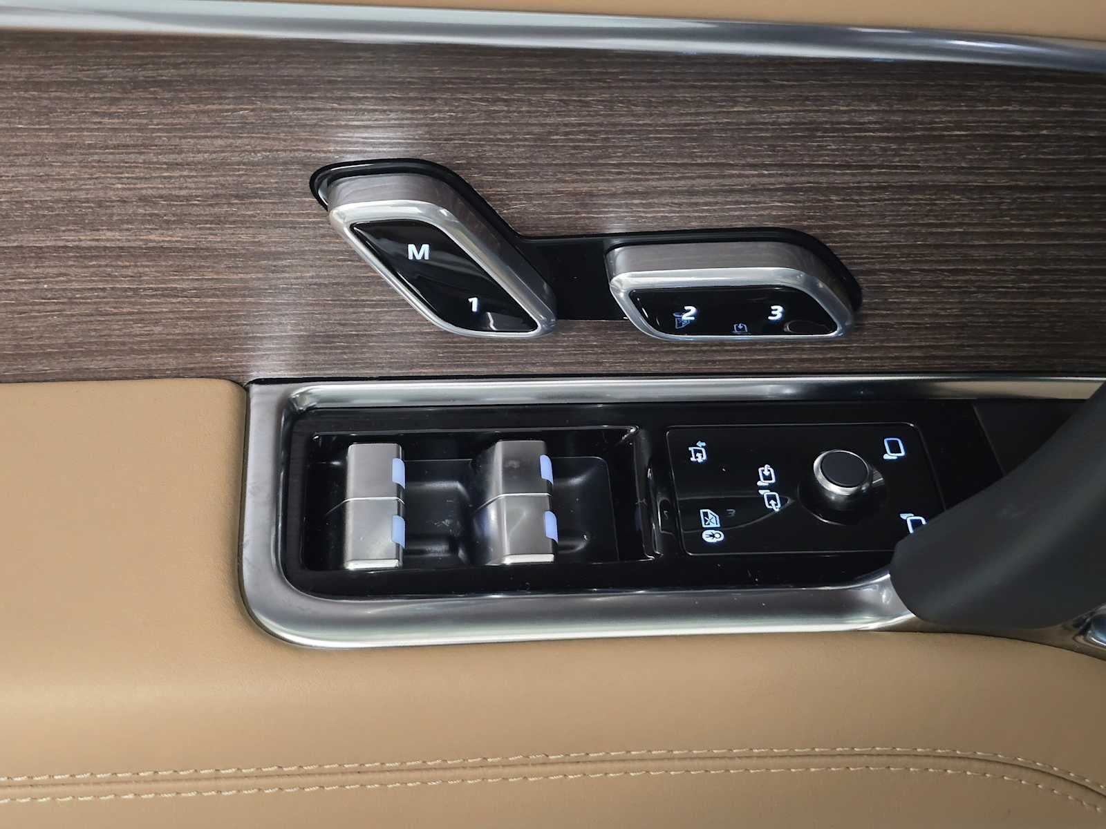 2026 Land Rover Range Rover SE
