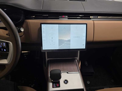 2026 Land Rover Range Rover SE