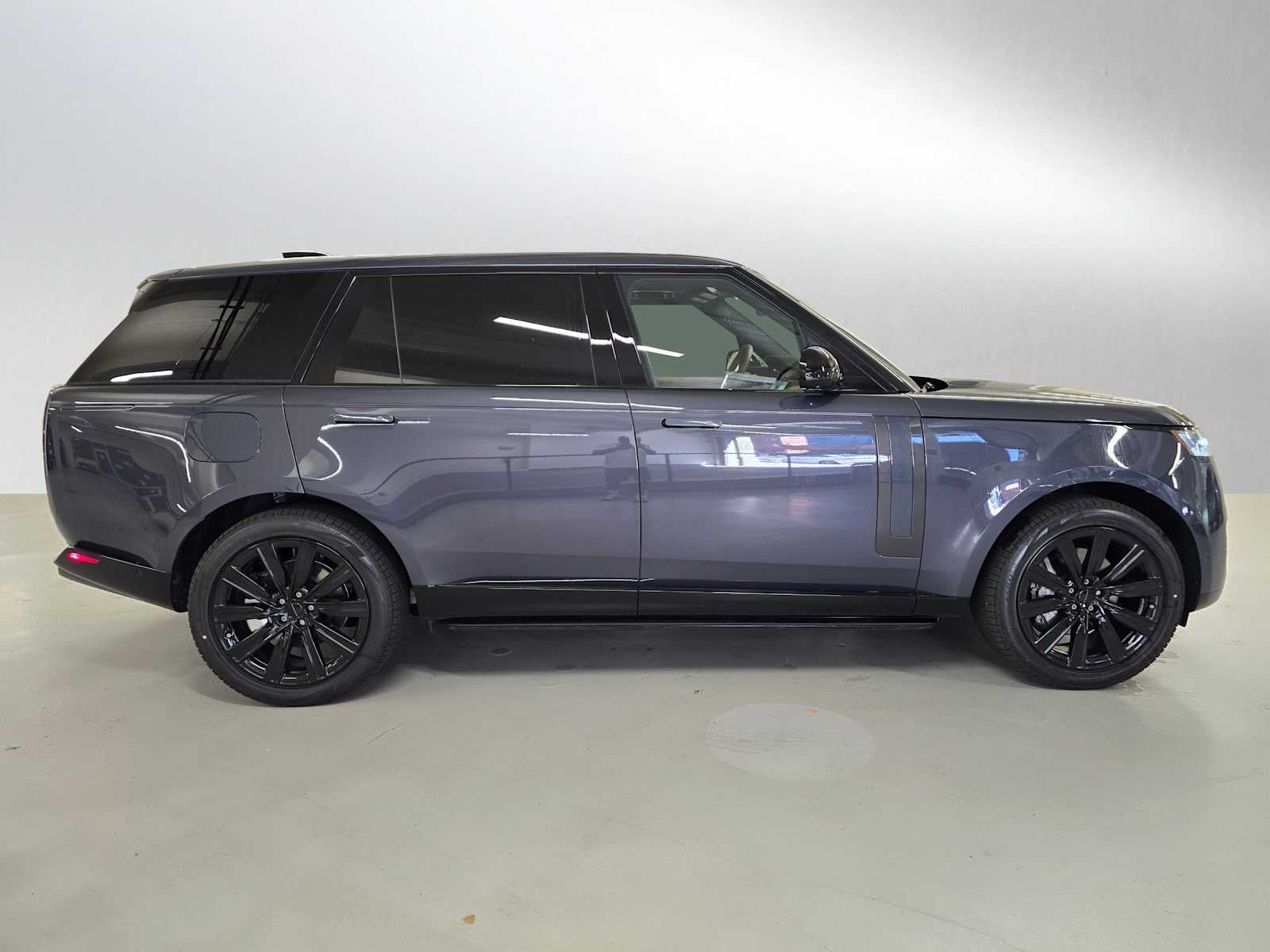 2026 Land Rover Range Rover SE