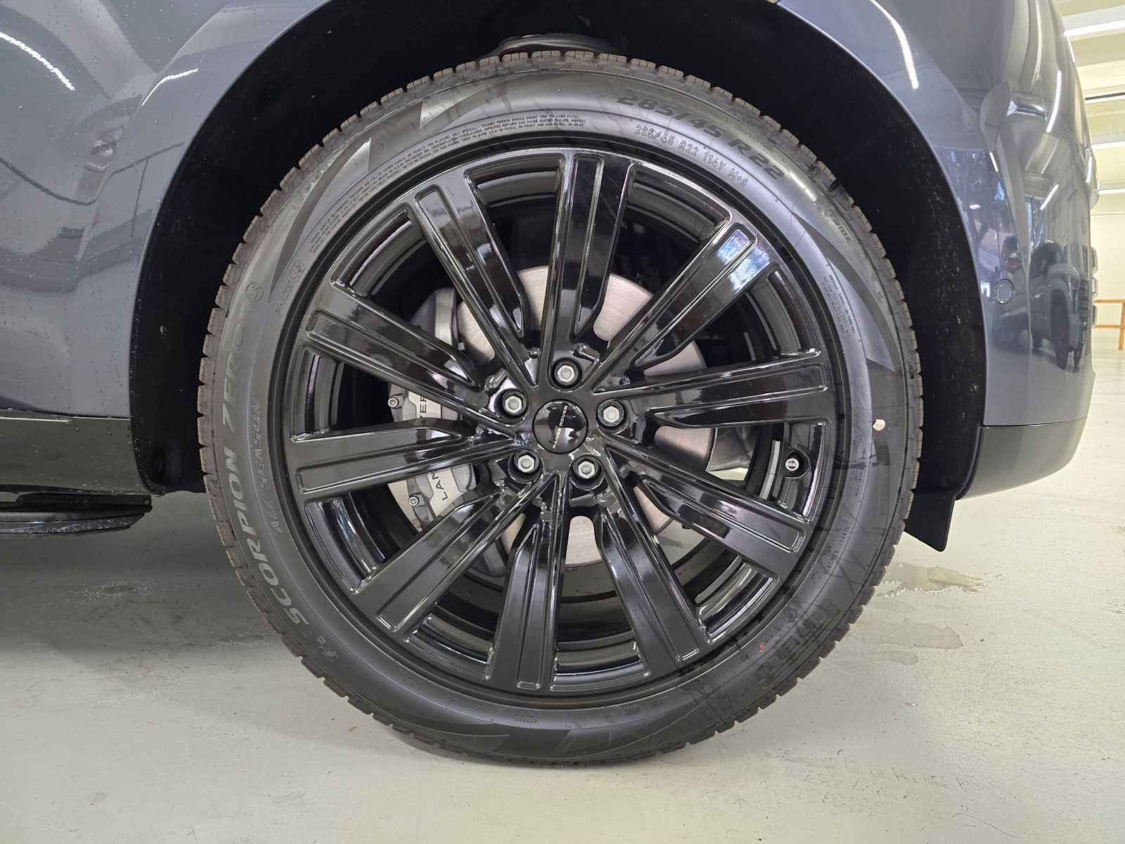 2026 Land Rover Range Rover SE