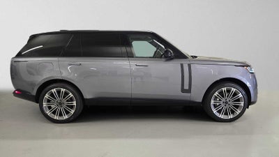 2026 Land Rover Range Rover SE