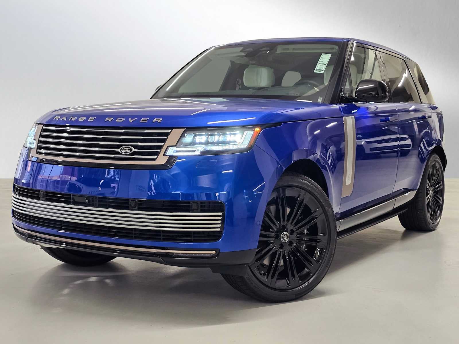 2025 Land Rover Range Rover SV