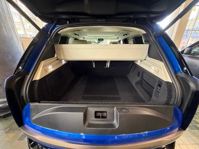 2025 Land Rover Range Rover SV