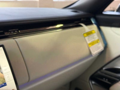 2025 Land Rover Range Rover SV