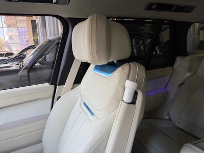 2025 Land Rover Range Rover SV