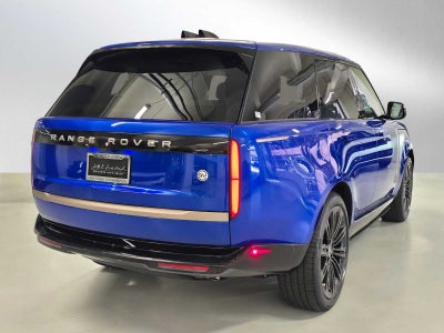 2025 Land Rover Range Rover SV