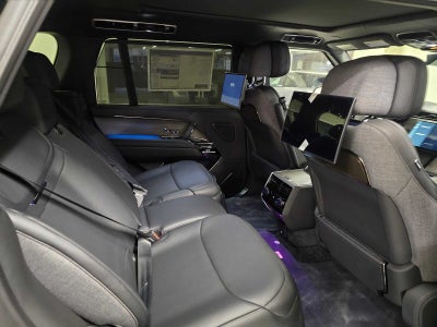 2026 Land Rover Range Rover SV