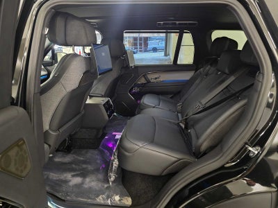 2026 Land Rover Range Rover SV