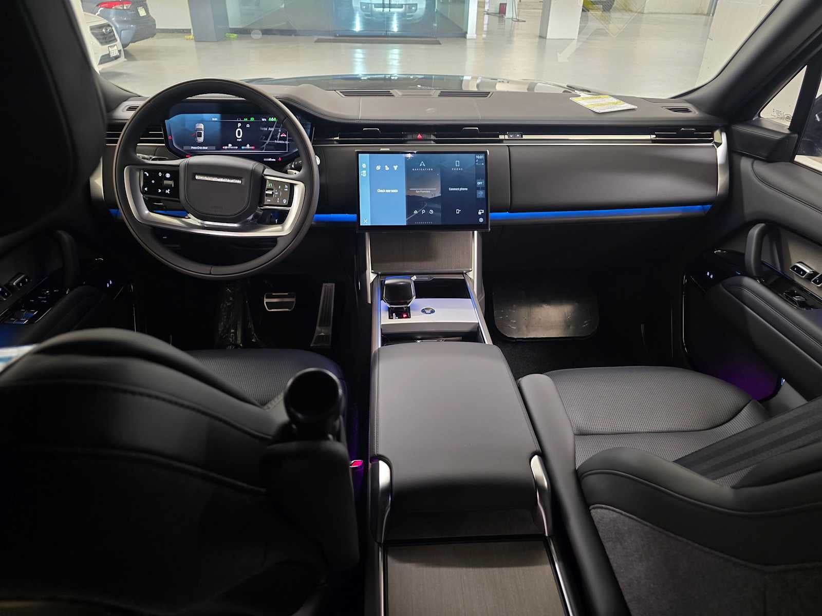 2026 Land Rover Range Rover SV